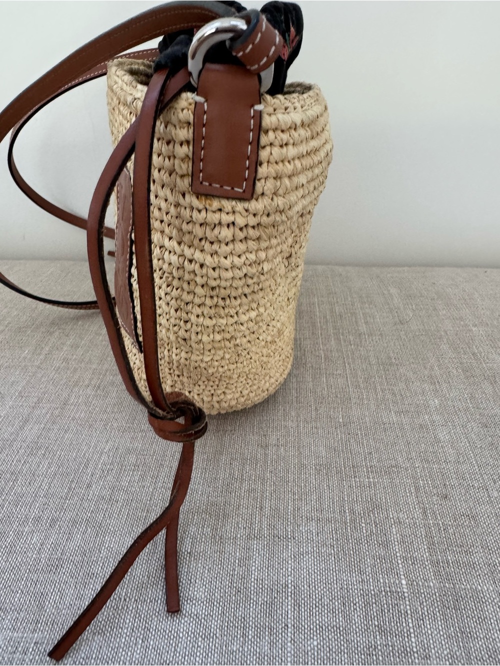 Loewe raffia Pochette crossbody. - Picture 9 of 12